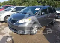 2014 Toyota SIENNA фото