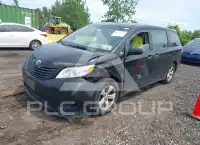 2014 Toyota SIENNA фото