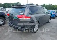 2014 Toyota SIENNA photo