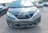 2014 Toyota SIENNA фото