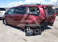 2014 Toyota SIENNA photo
