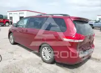 2014 Toyota SIENNA photo