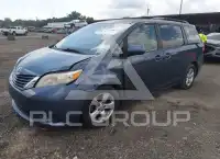 2014 Toyota SIENNA фото