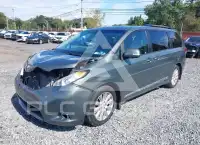 2014 Toyota SIENNA фото