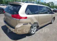 2014 Toyota SIENNA фото