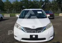 2014 Toyota SIENNA фото
