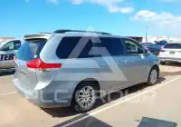 2014 Toyota SIENNA фото