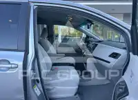 2014 Toyota SIENNA photo