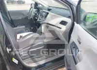 2014 Toyota SIENNA фото