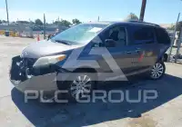 2014 Toyota SIENNA фото