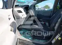2014 Toyota SIENNA фото
