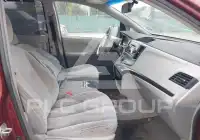 2014 Toyota SIENNA фото
