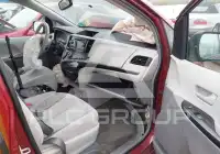 2014 Toyota SIENNA photo