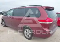 2014 Toyota SIENNA фото