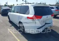 2014 Toyota SIENNA фото