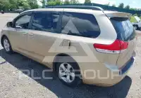 2014 Toyota SIENNA фото