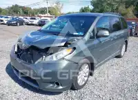 2014 Toyota SIENNA фото