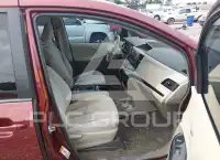 2014 Toyota SIENNA фото