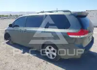 2014 Toyota SIENNA фото