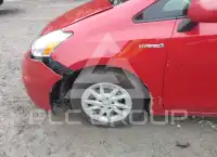 2014 Toyota PRIUS photo