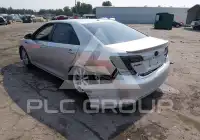 2014 Toyota CAMRY фото