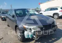 2014 Toyota CAMRY фото