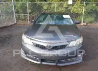 2014 Toyota CAMRY photo