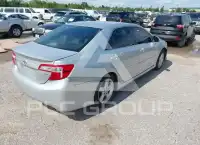 2014 Toyota CAMRY фото