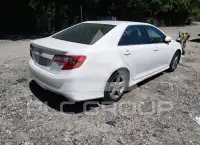 2014 Toyota CAMRY фото