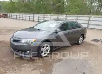 2014 Toyota CAMRY photo