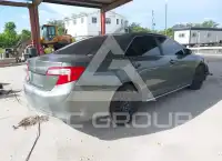 2014 Toyota CAMRY фото