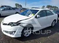 2014 Toyota CAMRY фото