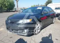 2014 Toyota CAMRY photo