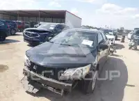 2014 Toyota CAMRY фото