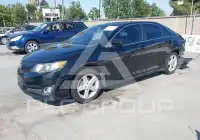 2014 Toyota CAMRY фото