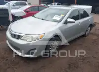 2014 Toyota CAMRY фото