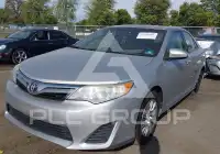 2014 Toyota CAMRY photo