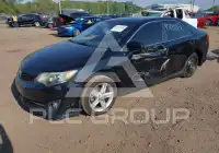 2014 Toyota CAMRY фото