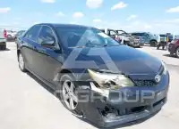 2014 Toyota CAMRY фото