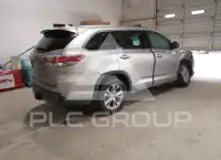 2014 Toyota Highlander photo