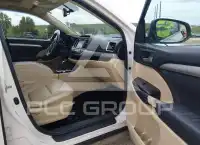 2014 Toyota Highlander photo