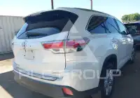 2014 Toyota Highlander photo