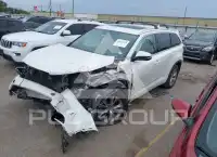 2014 Toyota Highlander фото