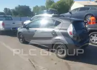 2014 Toyota PRIUS photo
