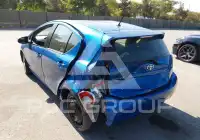 2014 Toyota PRIUS photo