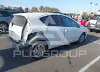 2014 Toyota PRIUS photo