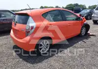 2014 Toyota PRIUS фото