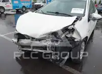 2014 Toyota PRIUS фото