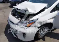 2014 Toyota PRIUS photo