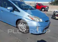 2014 Toyota PRIUS фото